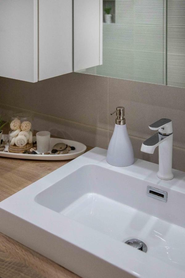 Spacious Apartment In Radnicka Business Zone - Free Parking Zagreb Luaran gambar