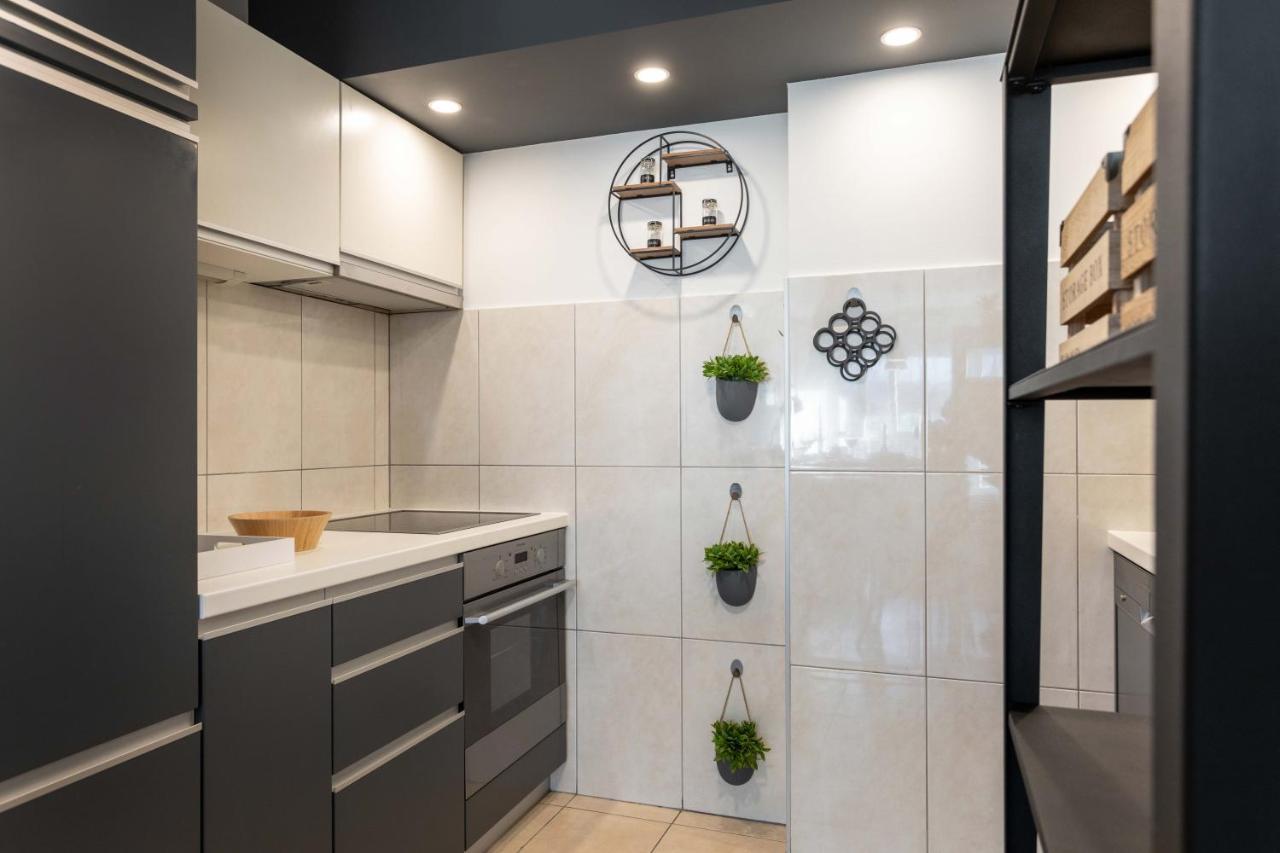 Spacious Apartment In Radnicka Business Zone - Free Parking Zagreb Luaran gambar