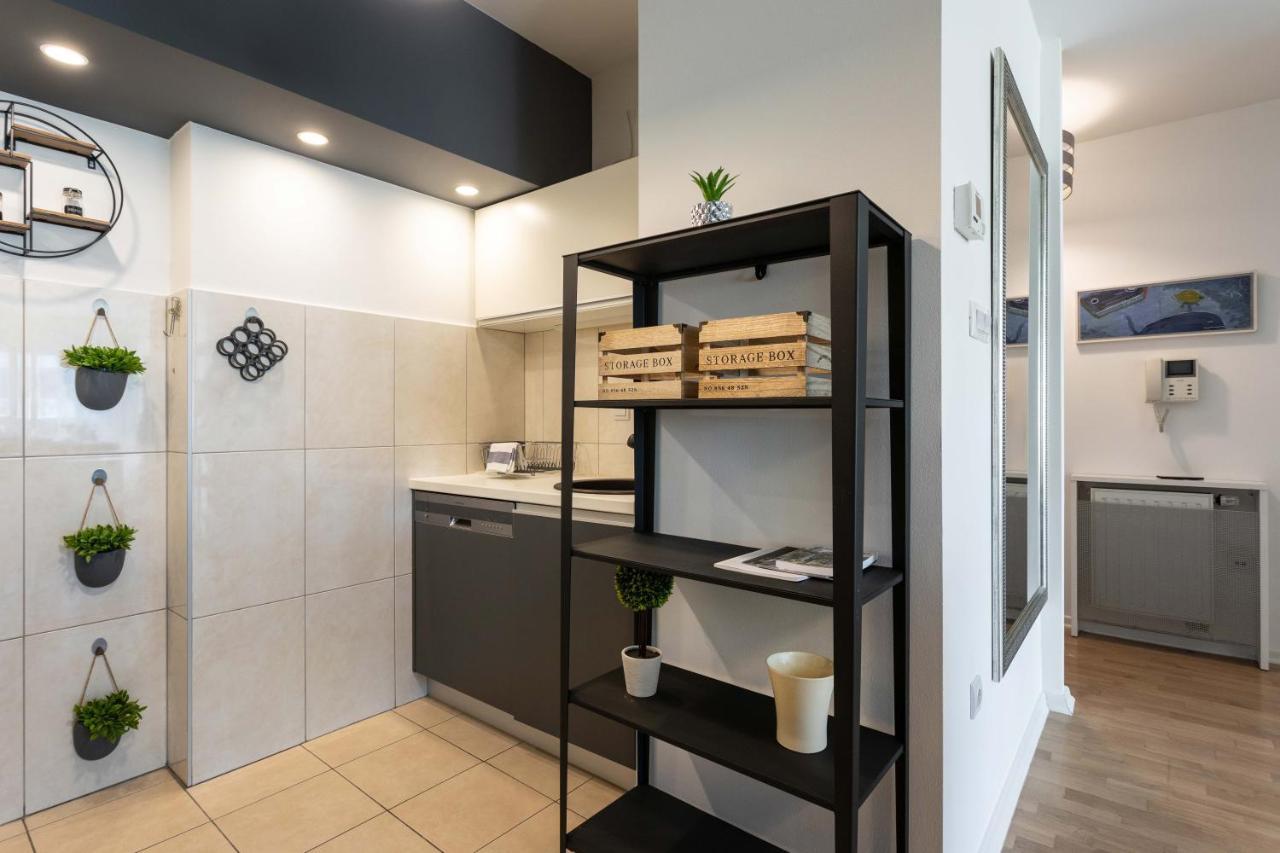 Spacious Apartment In Radnicka Business Zone - Free Parking Zagreb Luaran gambar