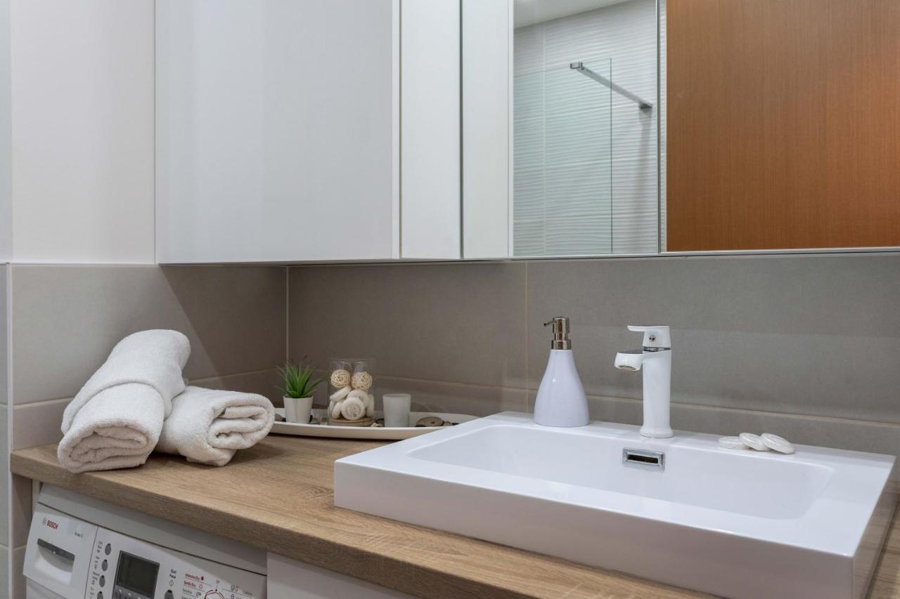 Spacious Apartment In Radnicka Business Zone - Free Parking Zagreb Luaran gambar