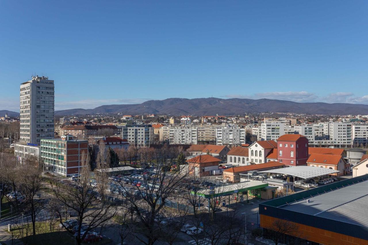 Spacious Apartment In Radnicka Business Zone - Free Parking Zagreb Luaran gambar