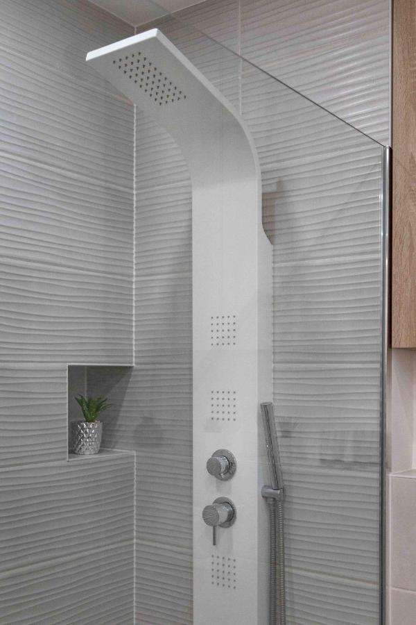 Spacious Apartment In Radnicka Business Zone - Free Parking Zagreb Luaran gambar